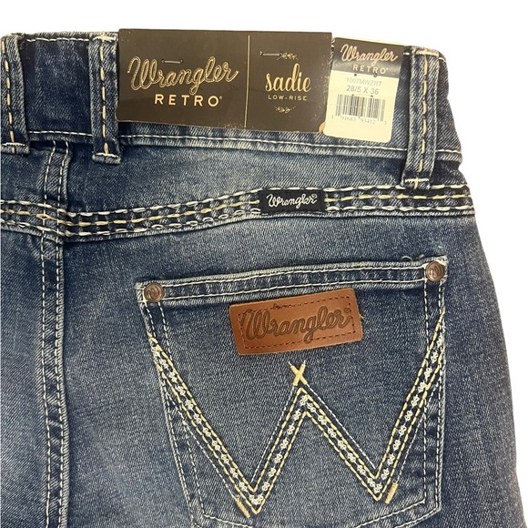 Wrangler Retro Sadie Low-Rise Boot Cut Jeans 28/5x36 - Picture 6 of 6